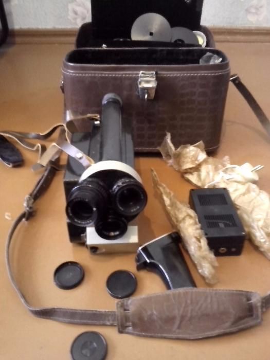 Продается киносъемочный аппарат(видеокамера) Киев 16У