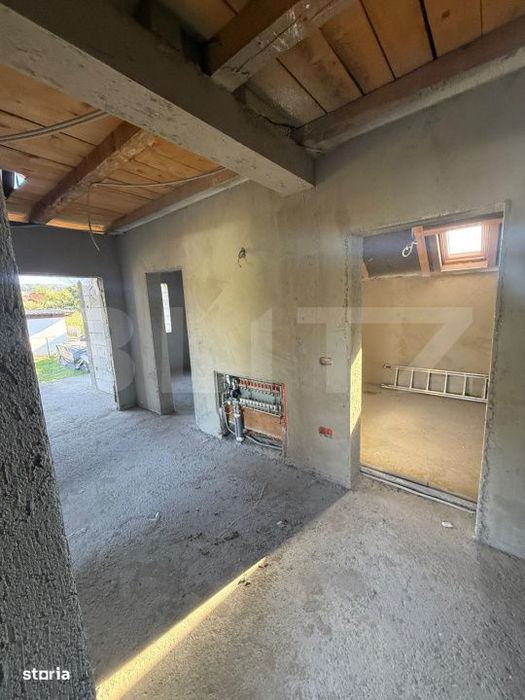 Casa Duplex la rosu, 222 mp utili, teren 423 mp, Burdujeni, Suceava