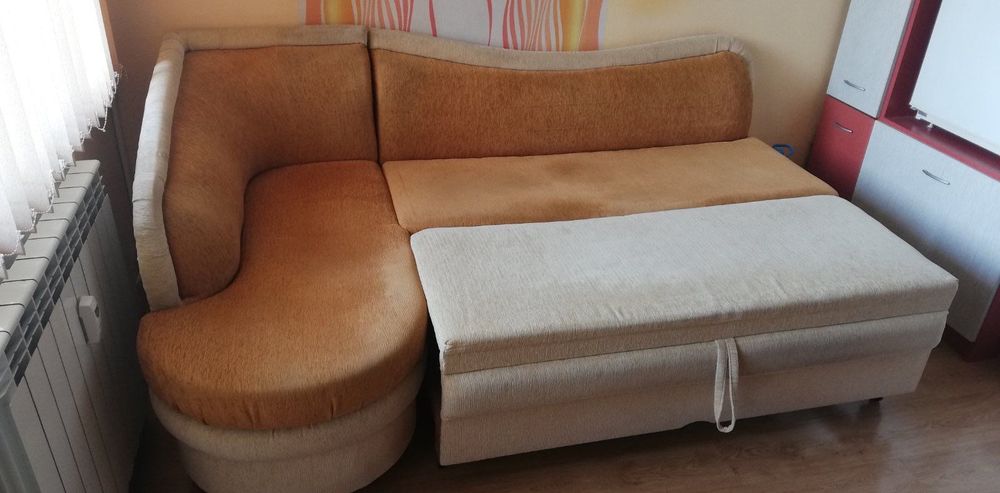 Разтегателен Диван