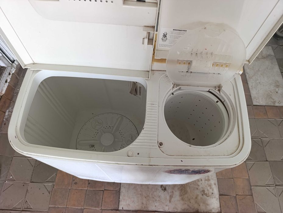 Продам стиральную машину