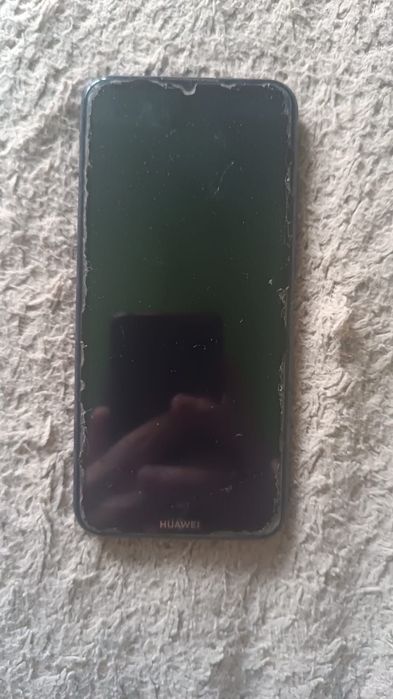 Huawei Y6s 25тыс. Торг есть