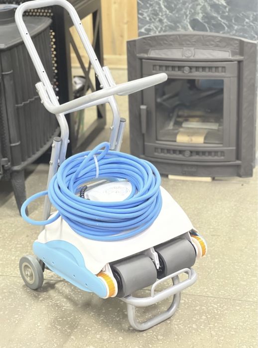 Автоматический пылеос для бассейна