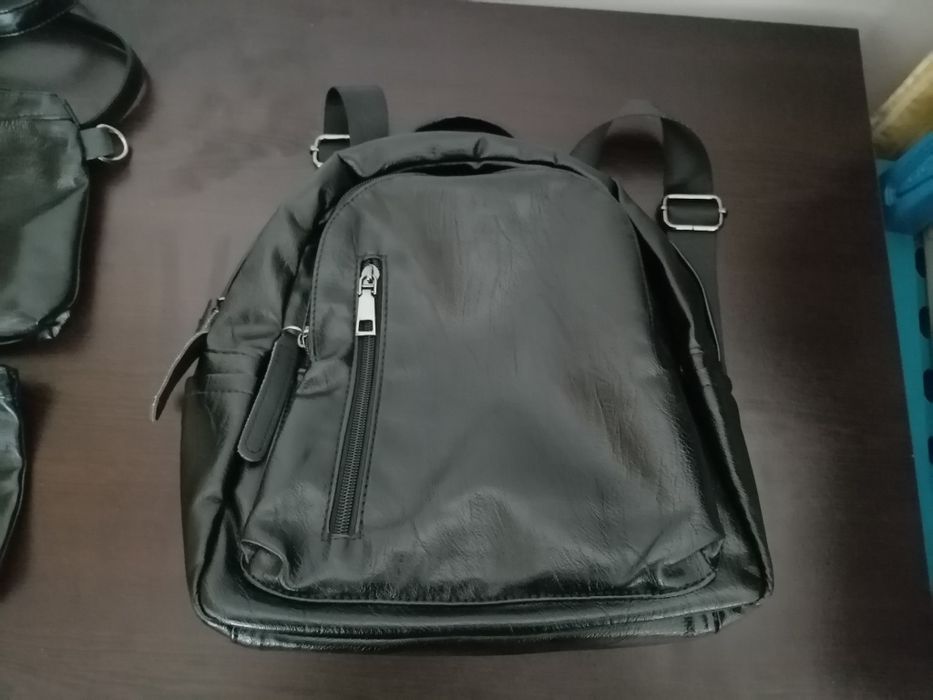 Комплект  кожени дамски чанти 15 евро