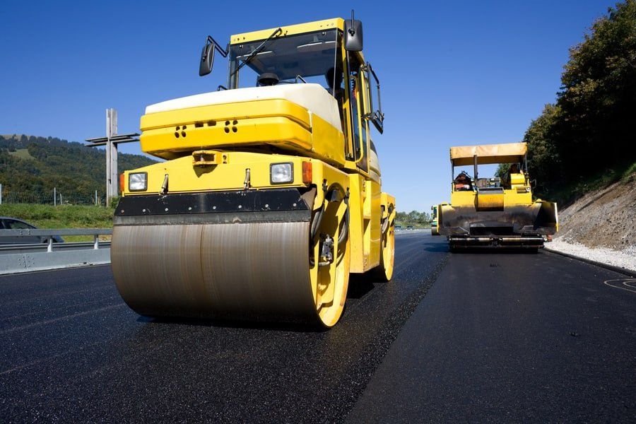 Asfalt ishlarini qilamiz bizda barchasi mavjud