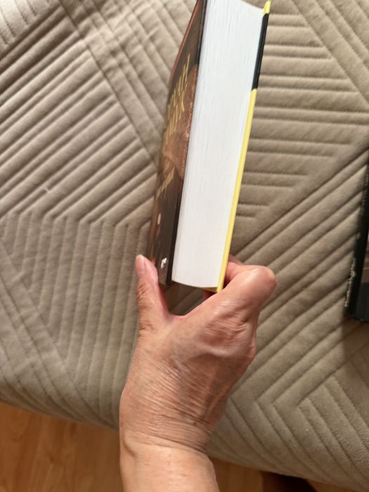 Продам книги О .Памука