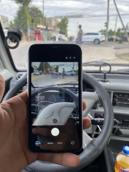 Iphone 11 sotiladi