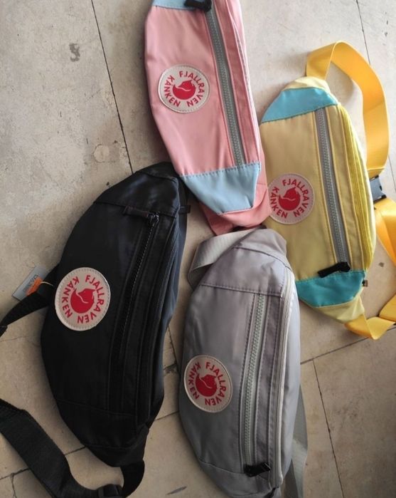 раница Fjallaven Kanken с подарък чантичка за кръста