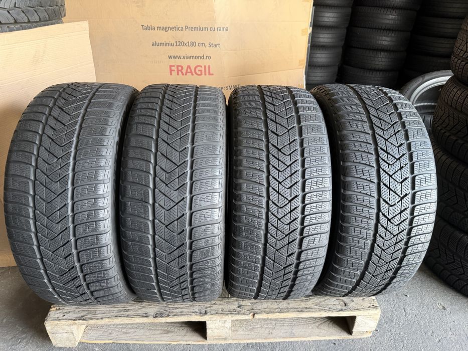 4 anvelope iarna 235/40/19 Pirelli  T0 echipare Tesla!