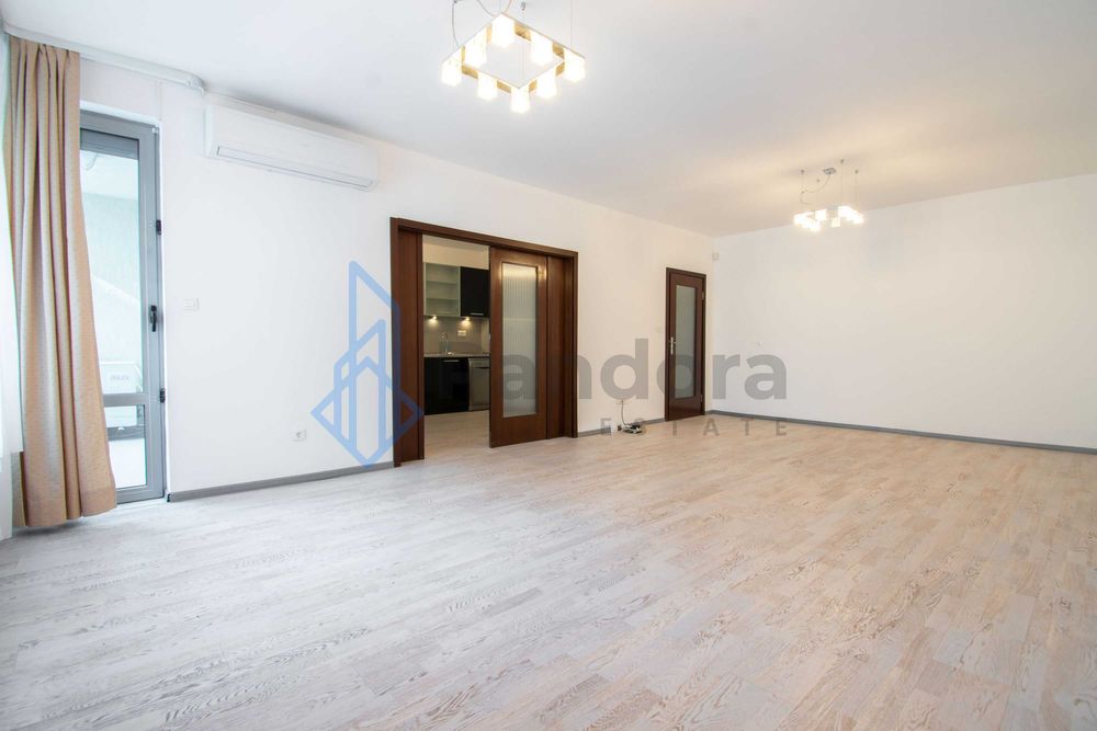 Четиристаен апартамент в кв. Лозенец