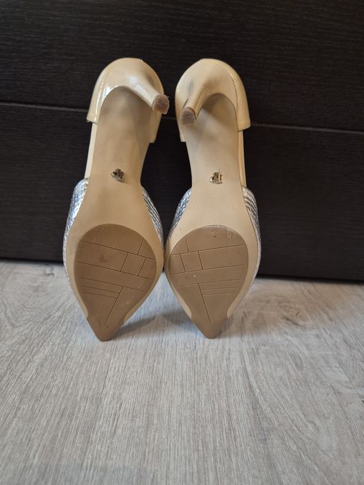 Vând pantofi IL PASSO, piele, 36