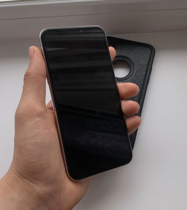 Продам айфон Х в отличном состоянии