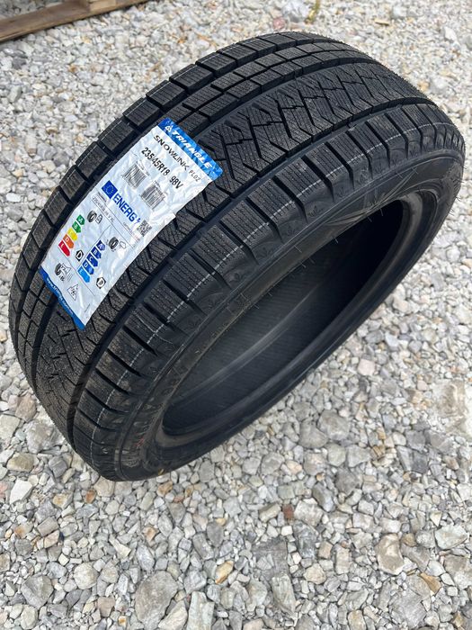 235/45 R18 98V SNOW Link PL02 Triangle