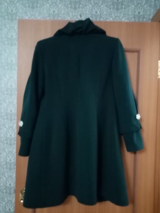 Продам пальто осени 48р