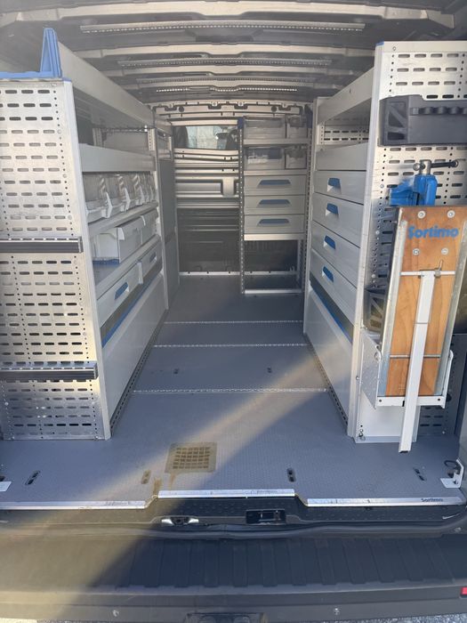 Opel Vivaro duba cu rafturi Sortimo