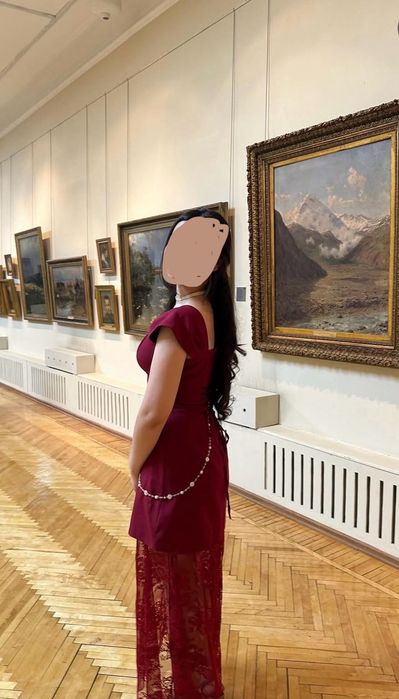 Платье вечернее трендовое