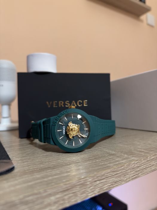 Versace мъжки нов оригинален часовник