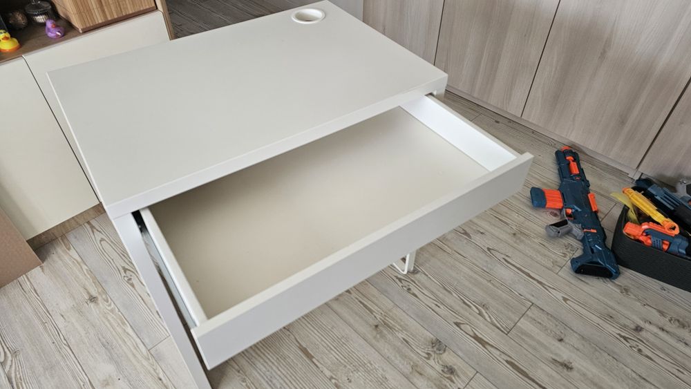 Birou mic ikea MICKE