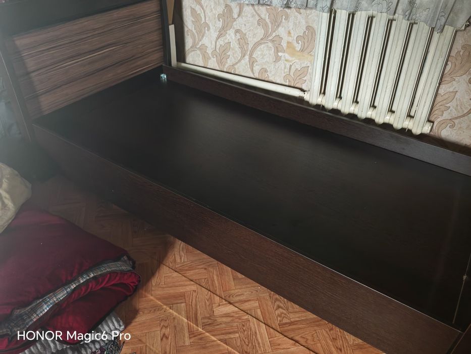 Кровать односпальная