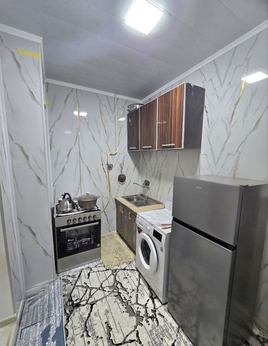 Ахмад-Югнакий Продается квартира 2/1/5 балкон 2х6