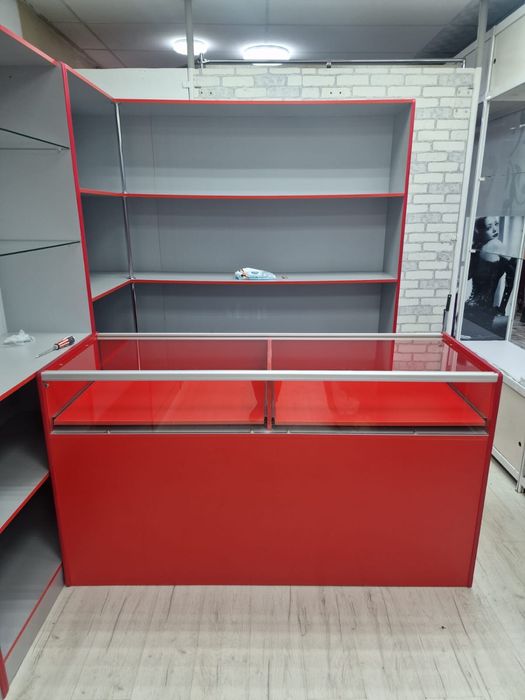 СРОЧНО продам витрины