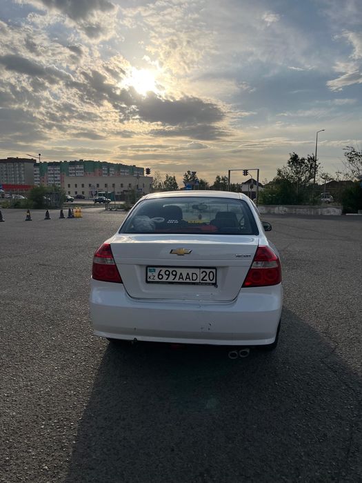 Продам машину nexia R3