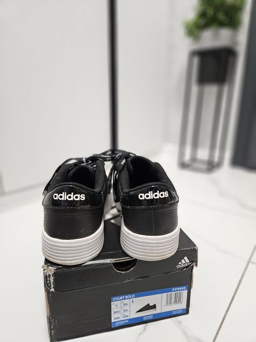 Маратонки Adidas