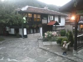 Продава се Къща в Етрополе - 230 кв.м за 696 €/кв.м - Снимка #1