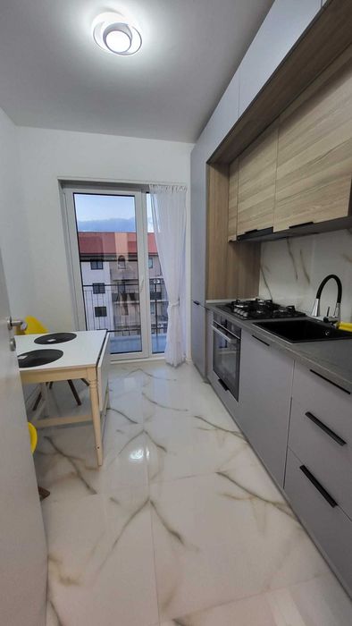 Inchiriez apartament 2 camere cu parcare inclusa in Dobroesti