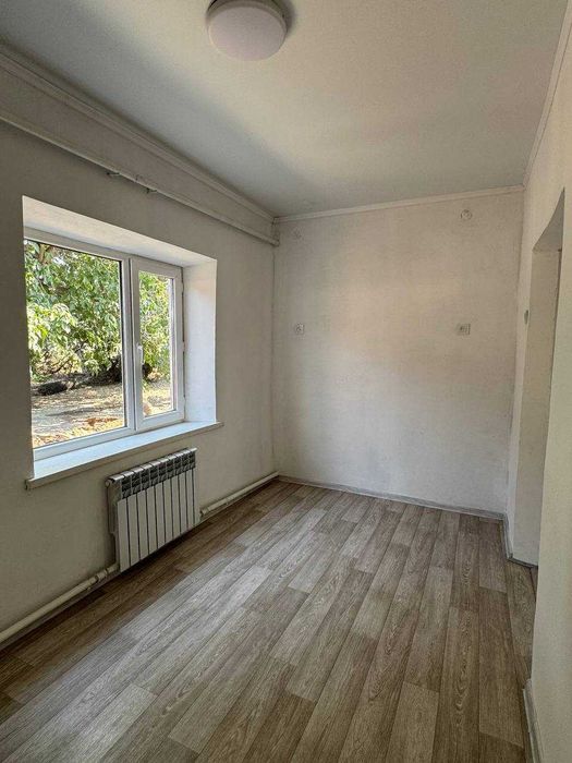 Продается дом. Рядом стадион, флагман в 2 минутах