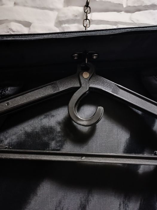 Кожен,калъф за дрехи