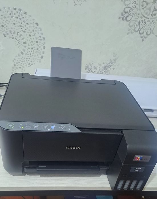 Printer epson 3250 yangi holatda ,hich qanaqa aybi yo'q
