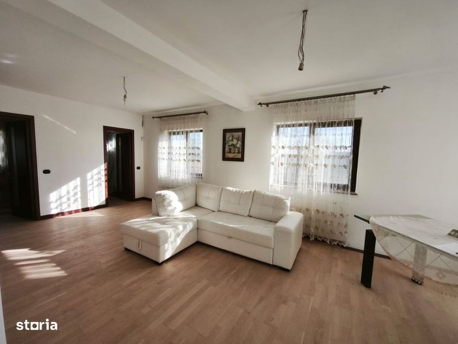 Casa individuala, 1800mp teren, zona Mitocu Dragomirnei, Suceava