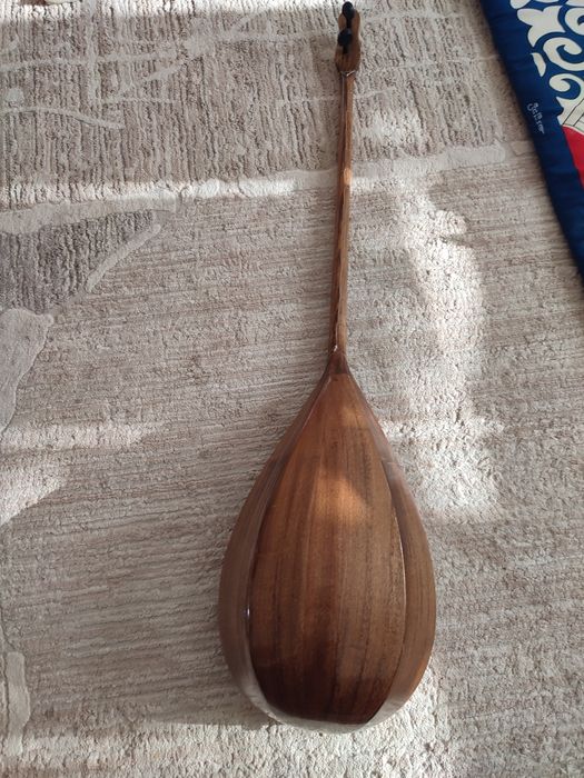 Домбыра срочно торг есть