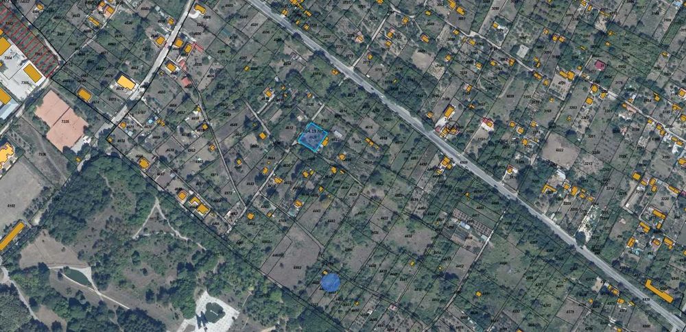 Парцел във вилна зона над "Пантеона"