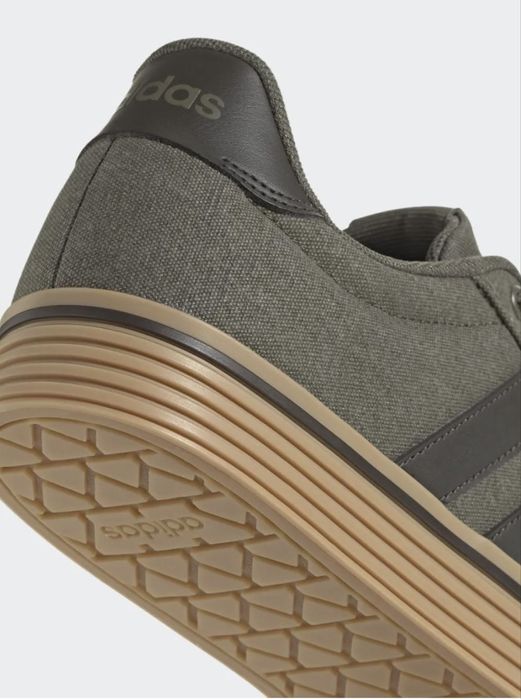 Продам кеды  кроссовки   ADIDAS  45000