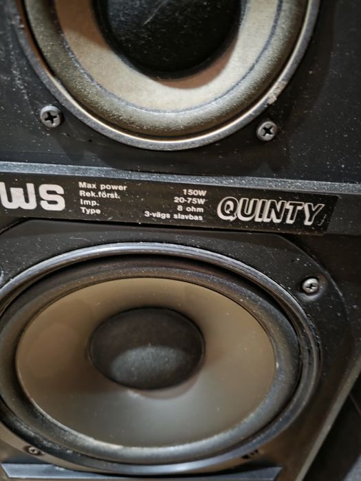 Vând boxa JWS QUINTY