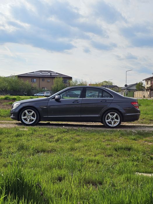 MERCEDES-BENZ C-Class 2010 — imagine 2
