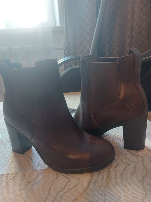Продам ботильоны новые р-р 37