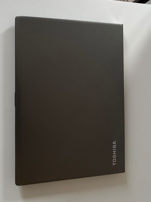 Бизнес клас Toshiba Portege z30 I7 256GB SSD 16GB RAM