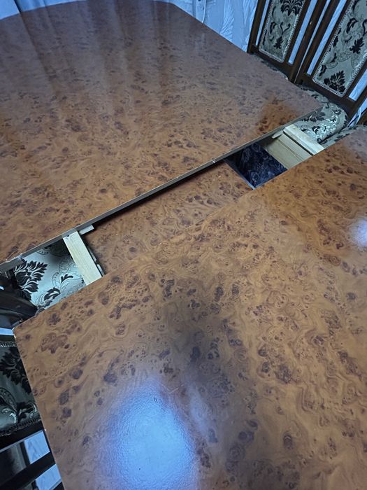 Продам стол 3 м на 8 персон