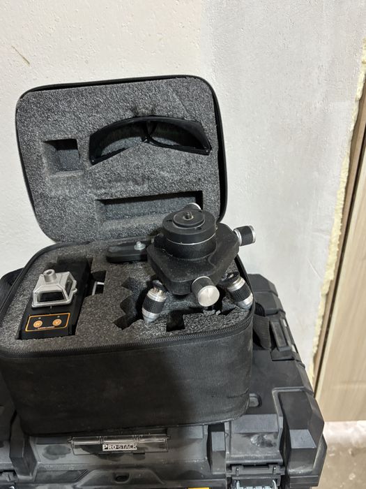 Лазерен нивелир DEKO