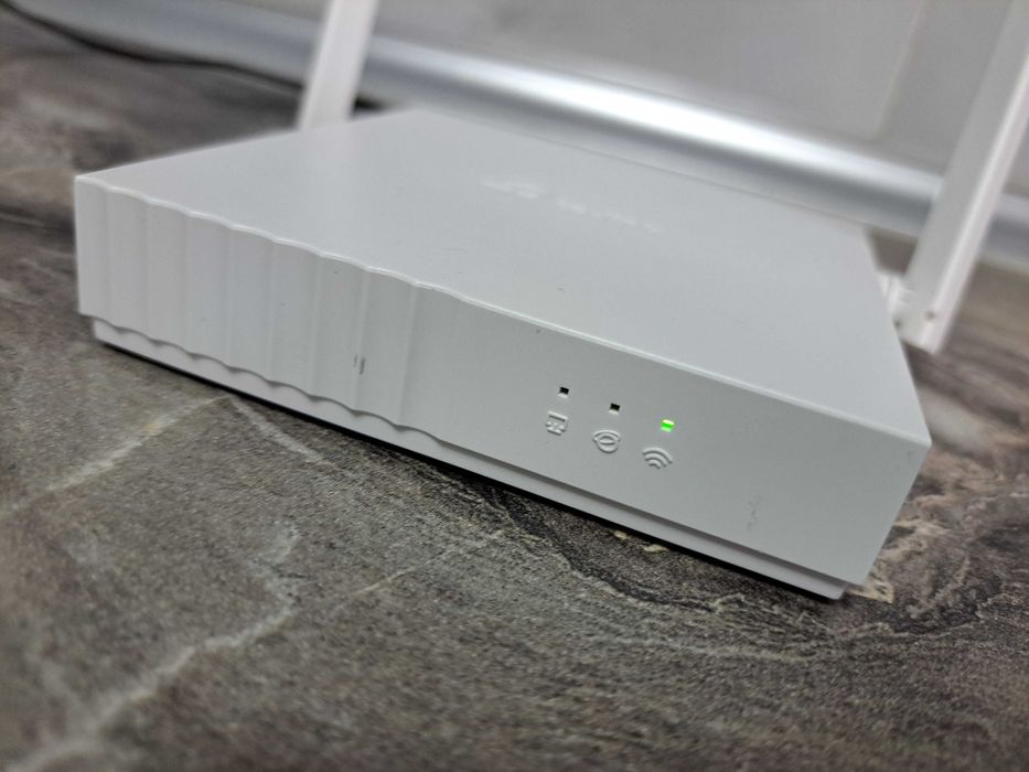 Wi-Fi-роутер TP-Link  TL-WR820N