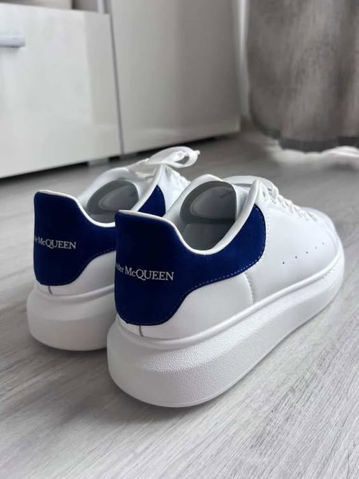 Alexander Mcqueen