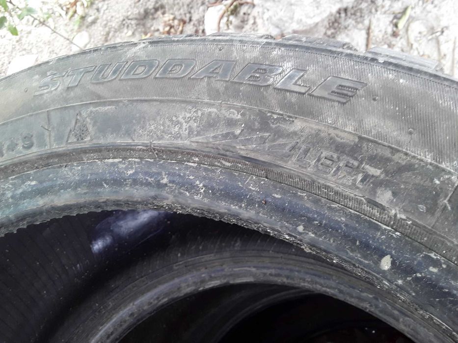 Продам шины TOYO зимние
