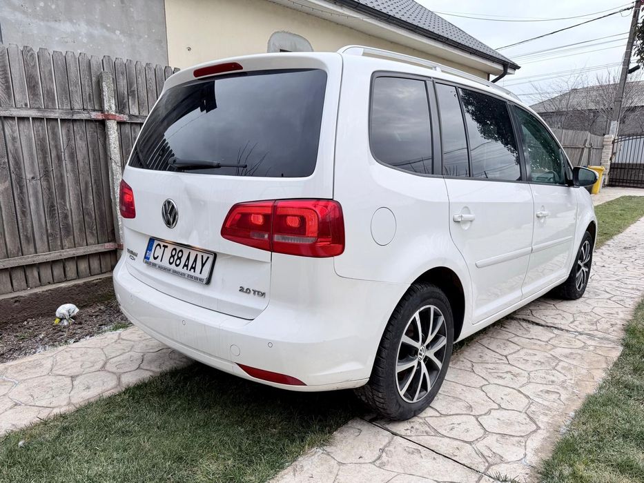 VOLKSWAGEN Touran 2012 — imagine 3