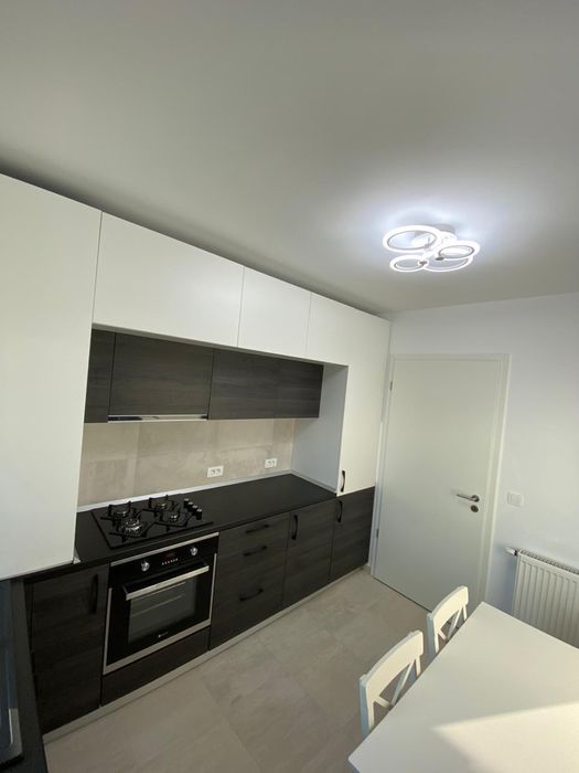 Cazare apartament cu 2 camere in regim hotelier in  Coresi Avantgarden