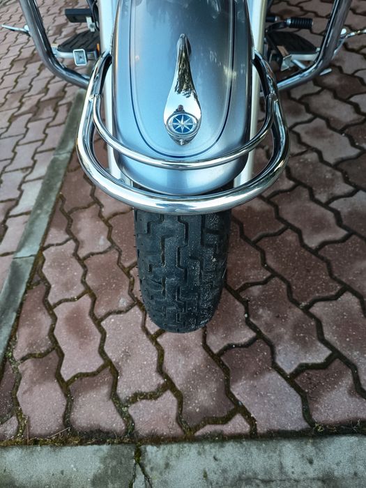 Yamaha XVS 1100 DragStar Motocicleta