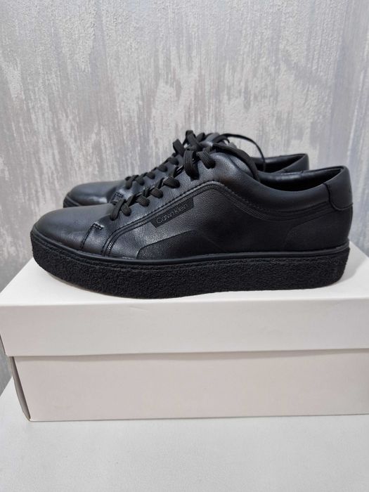 Кецове Calvin Klein-естествена кожа!