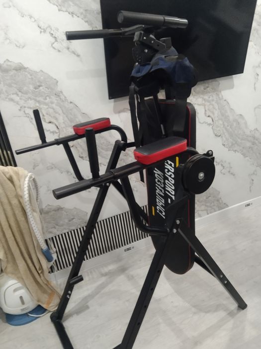 продам инверсионыи стол для спины 6 в 1