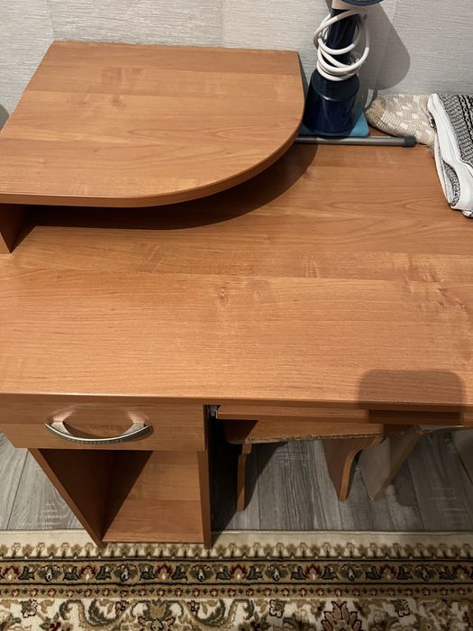 Компьютерный стол/стол для учебый